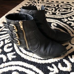 Shoemint black booties
